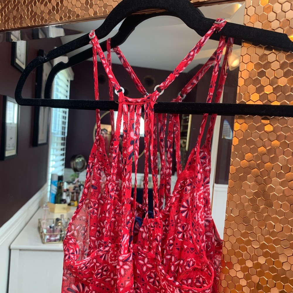 Ruffle Tank Top - Picture 3 of 3